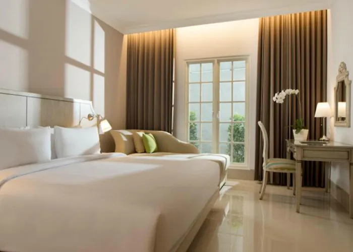 Santika Hotel 3*