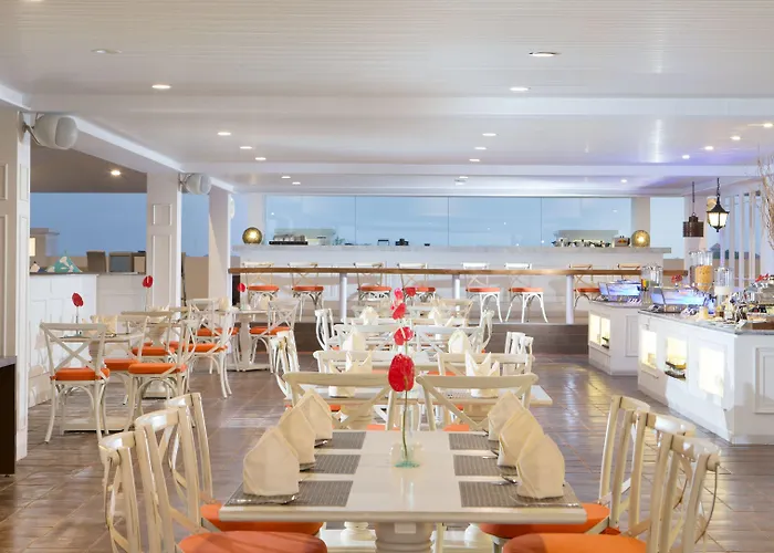 Santika Seminyak (Bali)