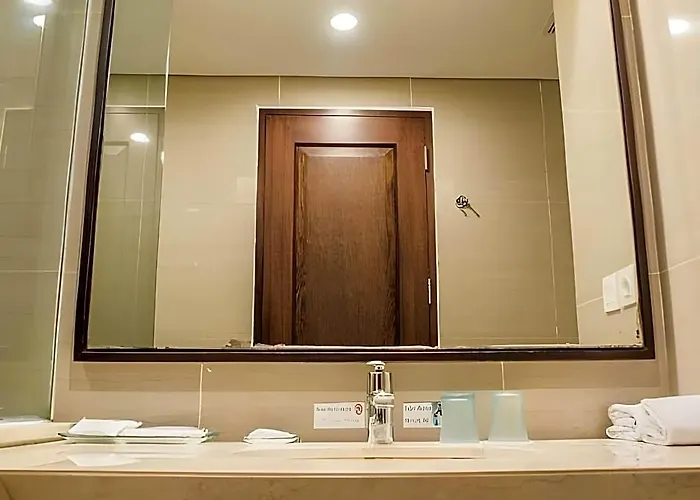 Santika Hotel 3*